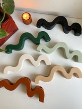 Load image into Gallery viewer, Wave kandelaar - 9 kleuren