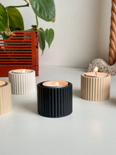 Load image into Gallery viewer, 2-in-1 theelichthouder-eierdopje - 9 kleuren