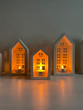 Load image into Gallery viewer, Theelichthouder huisje