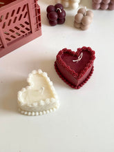Load image into Gallery viewer, Heart cake candle