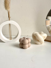 Load image into Gallery viewer, Bubble candle small