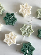 Afbeelding in Gallery-weergave laden, Snowflake candle