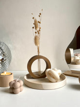 Load image into Gallery viewer, Vaasje in ronde houder - goudbrons