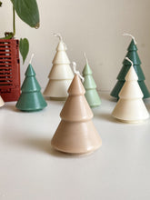 Afbeelding in Gallery-weergave laden, Tree candle small