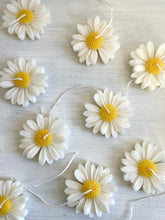 Afbeelding in Gallery-weergave laden, Daisy flower candle