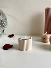 Load image into Gallery viewer, 2-in-1 theelichthouder-eierdopje - 9 kleuren