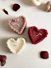 Load image into Gallery viewer, Heart cake candle