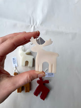 Afbeelding in Gallery-weergave laden, Reindeer candle