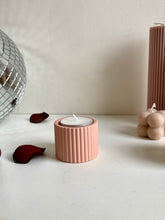 Load image into Gallery viewer, 2-in-1 theelichthouder-eierdopje - 9 kleuren