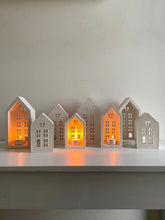 Load image into Gallery viewer, Theelichthouder huisje