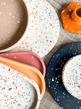 Load image into Gallery viewer, Workshop terrazzo | grote ronde schotel OF kleine schaaltjes | don 26/2 | Diest