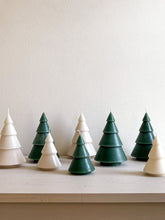 Afbeelding in Gallery-weergave laden, Tree candle large