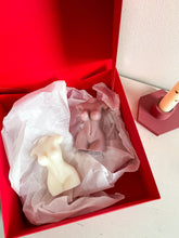 Load image into Gallery viewer, Female body candle