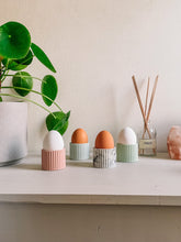 Load image into Gallery viewer, Egg box met eierdopje