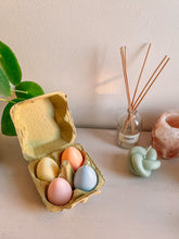 Load image into Gallery viewer, Egg box eierkaarsjes