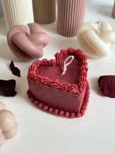 Load image into Gallery viewer, Heart cake candle
