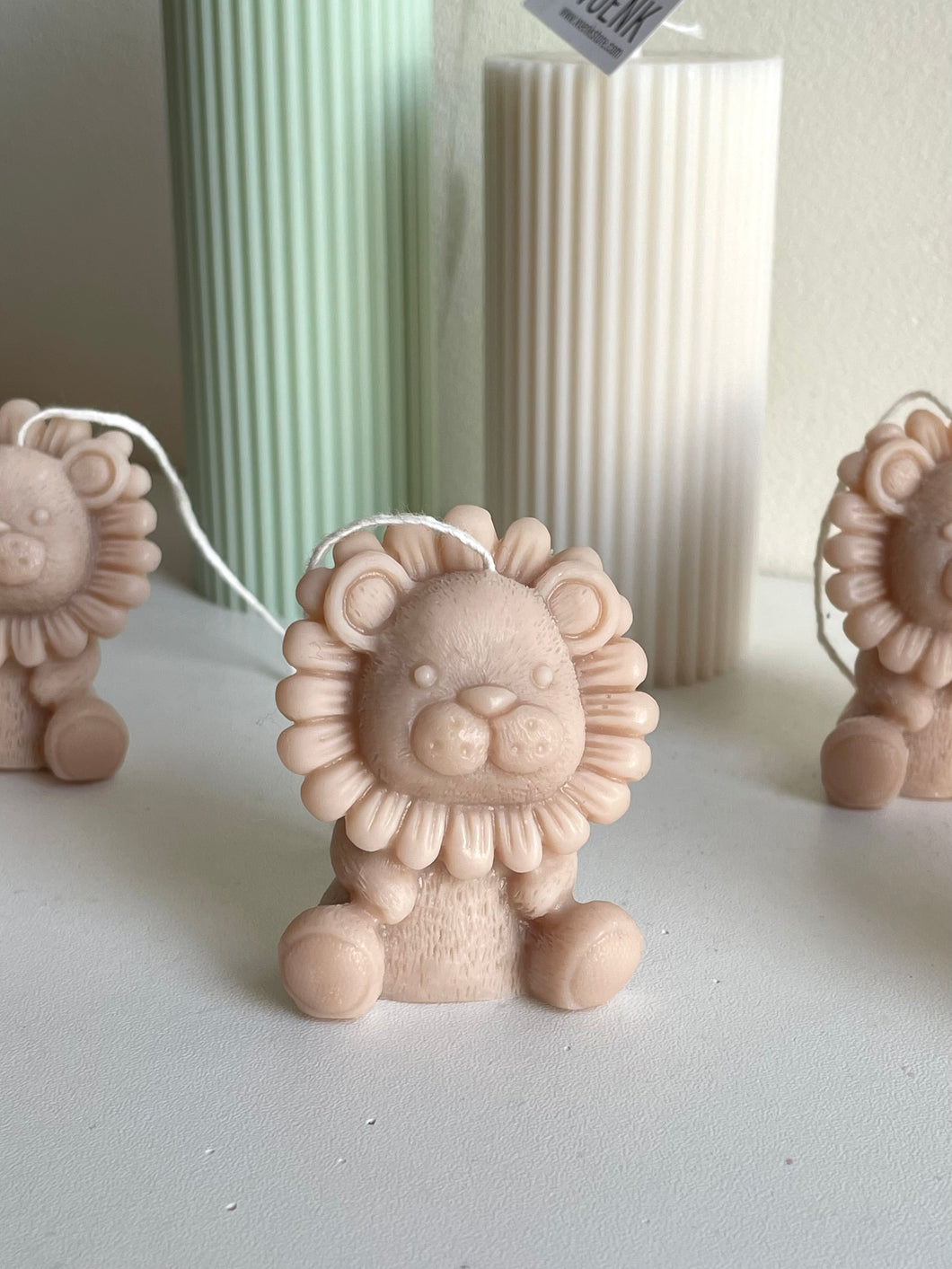 Little lion candle