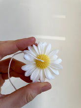 Afbeelding in Gallery-weergave laden, Daisy flower candle
