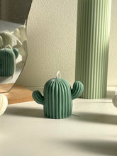 Load image into Gallery viewer, Cactus candle
