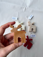 Afbeelding in Gallery-weergave laden, Reindeer candle
