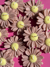 Afbeelding in Gallery-weergave laden, Petite daisy candle
