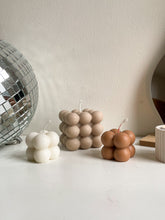 Afbeelding in Gallery-weergave laden, Bubble candle small

