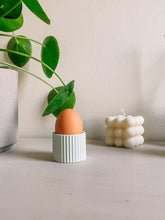 Load image into Gallery viewer, Egg box met eierdopje
