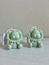 Afbeelding in Gallery-weergave laden, Little lion candle

