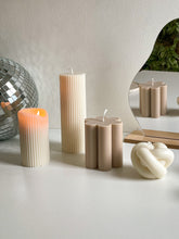 Afbeelding in Gallery-weergave laden, Knot candle
