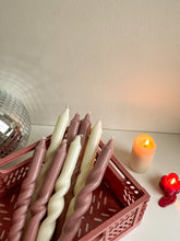 Afbeelding in Gallery-weergave laden, Twisted candle
